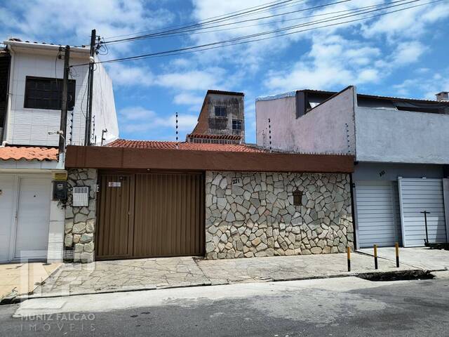 #556 - Casa para Venda em Maceió - AL - 1